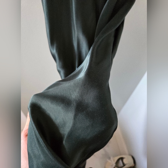 Park and fifth bowen green satin dress xs - Picture 6 of 10